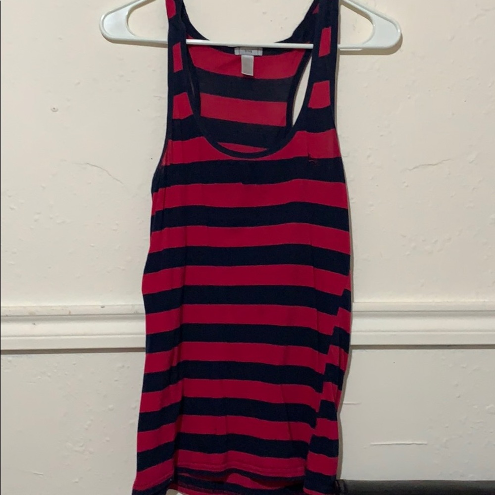 Tank tops - Picture 2 of 4